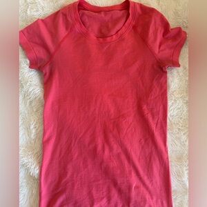 Lululemon pink swiftly tech tee